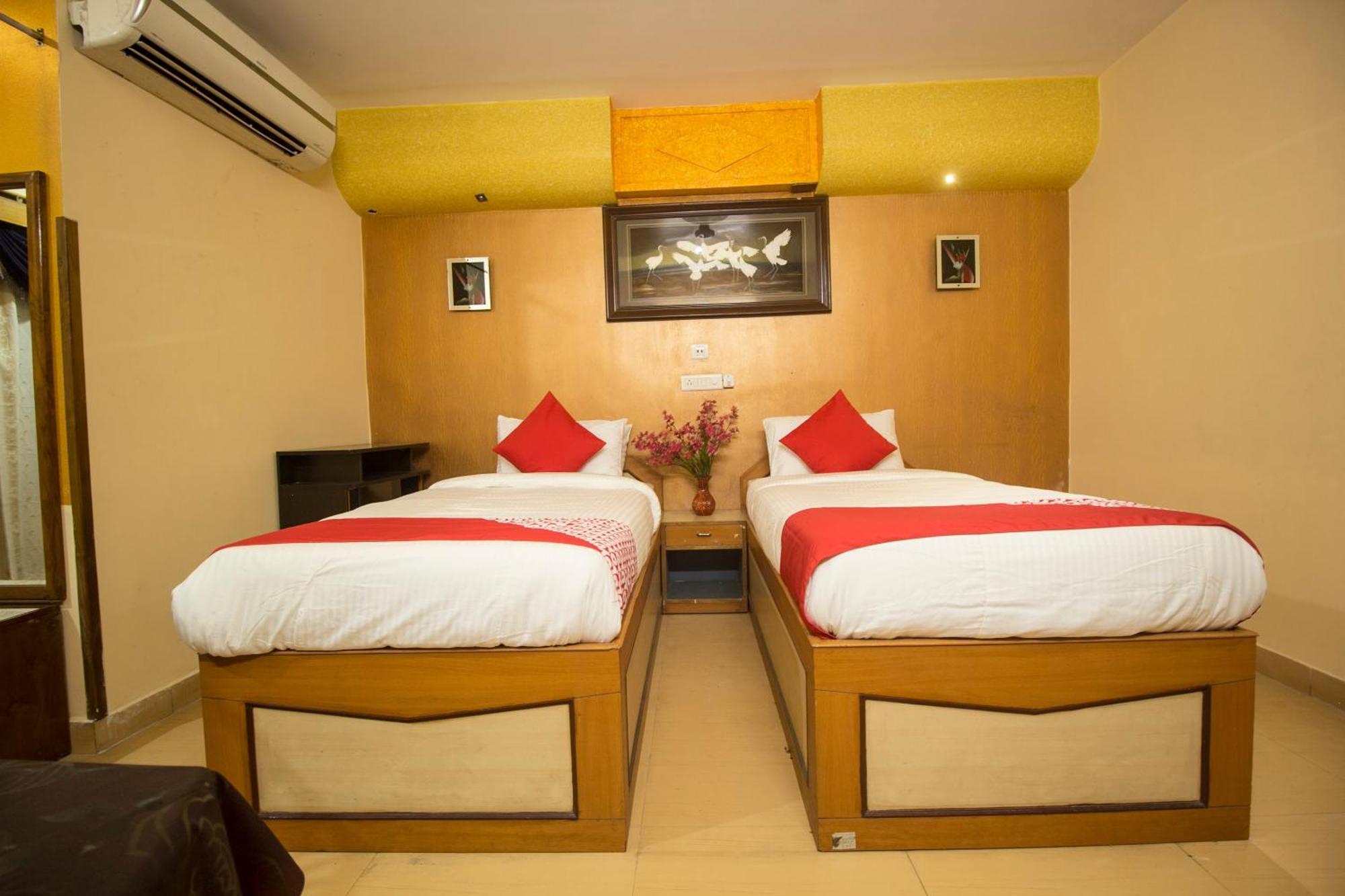 Hotel O Golden Moments Siliguri Eksteriør billede