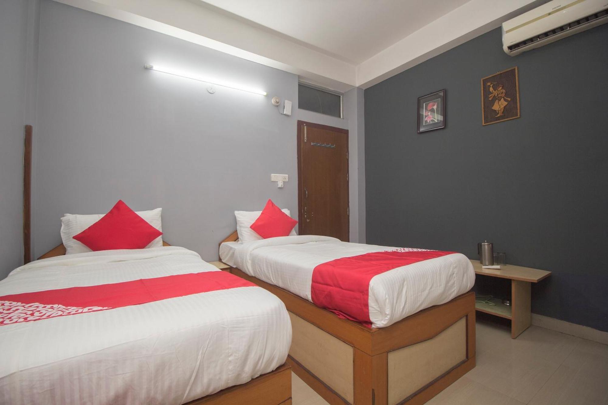 Hotel O Golden Moments Siliguri Eksteriør billede