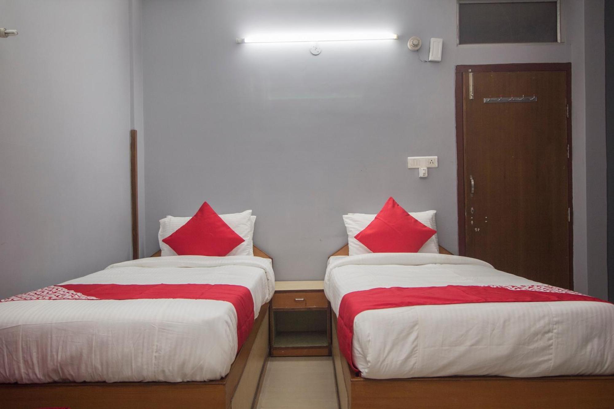 Hotel O Golden Moments Siliguri Eksteriør billede